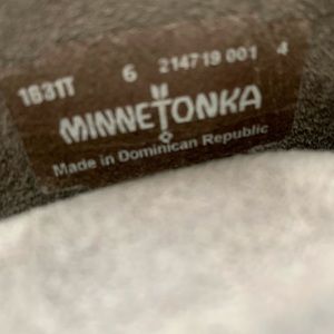 Minnetonka fringe boots